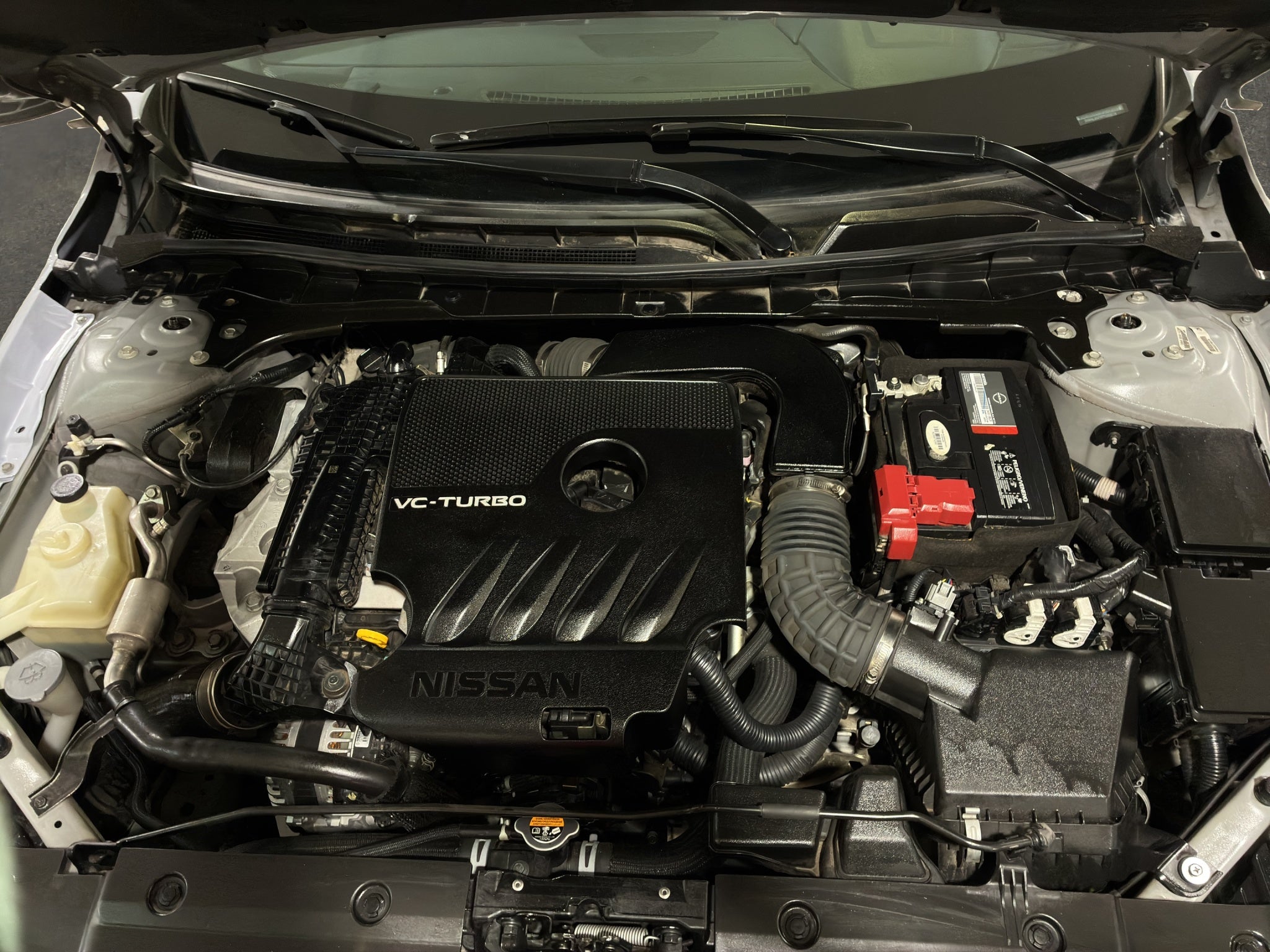 2023 Nissan Altima 4 pts. SR, 2.0T, CVT, a/ac., f. led, alerón, RA-19