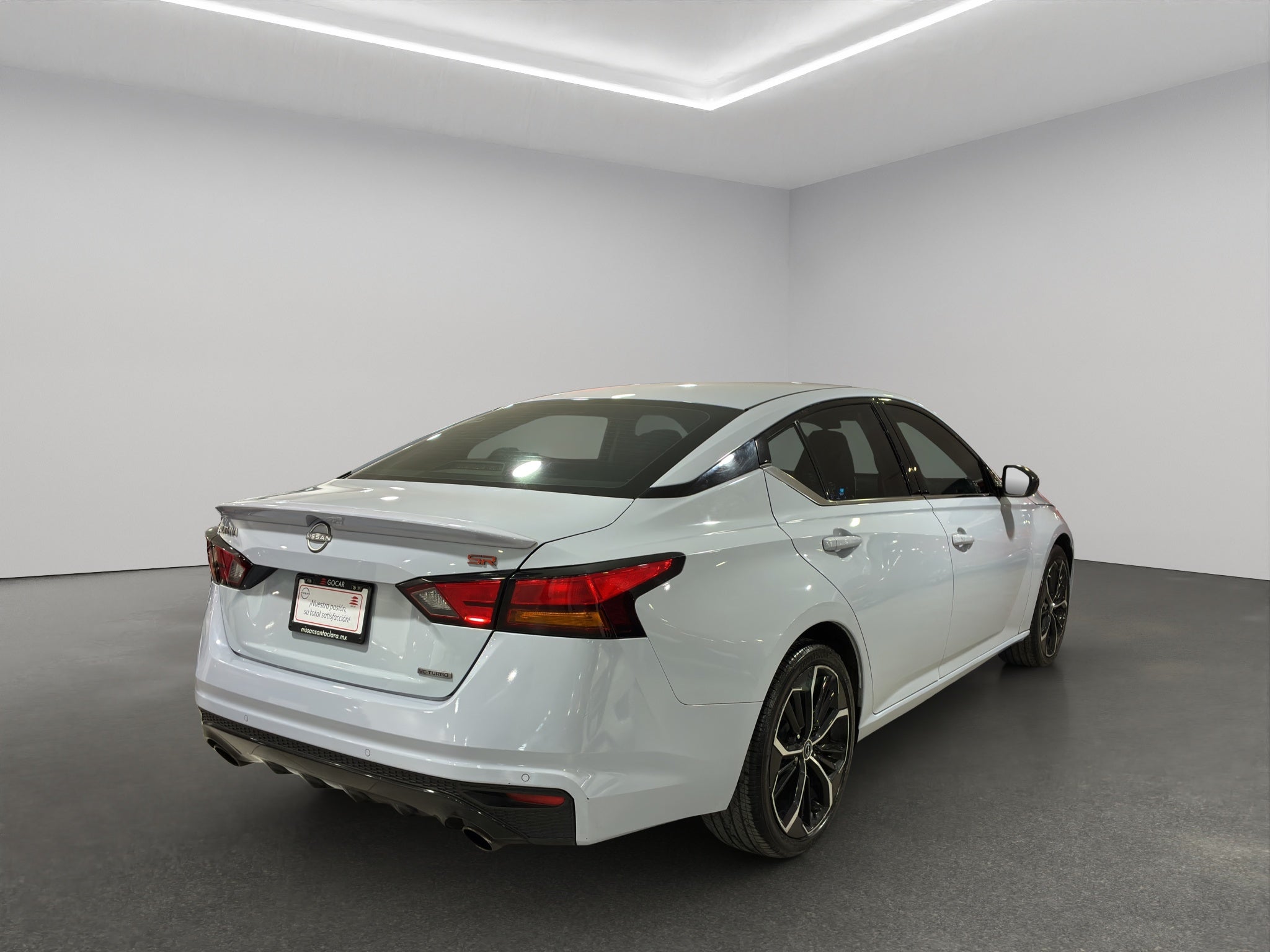 2023 Nissan Altima 4 pts. SR, 2.0T, CVT, a/ac., f. led, alerón, RA-19