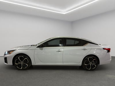 2023 Nissan Altima 4 pts. SR, 2.0T, CVT, a/ac., f. led, alerón, RA-19