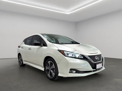 2021 Nissan Leaf 5 pts. HB SL, EV, autonomía 240 km, 40 kWh, piel, RA-17