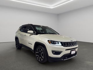 2021 Jeep Compass VUD 5 pts. Limited Premium, TA, a/ac. Aut., piel, QCP, GPS, RA-18 (línea anterior)