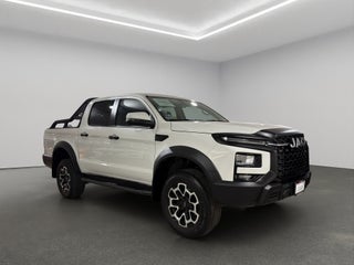 2025 JAC Comerciales Frison Pick-Up 4 pts. T9, Doble Cab., 2.0T, TA, a/ac., piel, QC, f. led, RA-18, 4x4