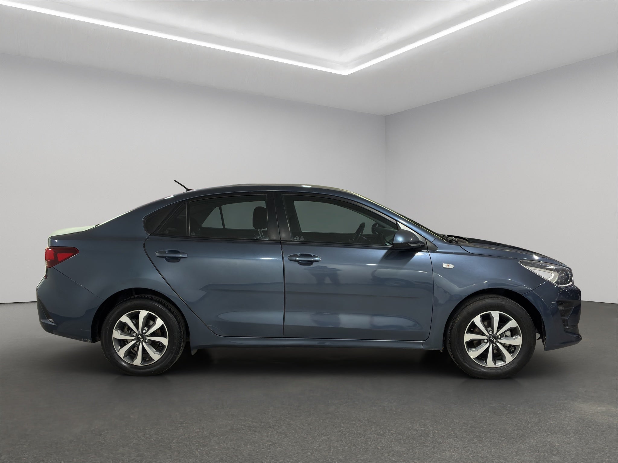 2021 Kia Rio 4 pts. LX, TM6, a/ac., VE, RA-15