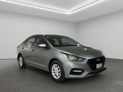 2022 Hyundai Accent 4 pts. GL MID, 1.6l, TM6, a/ac., VE del., cámara reversa, RA-15