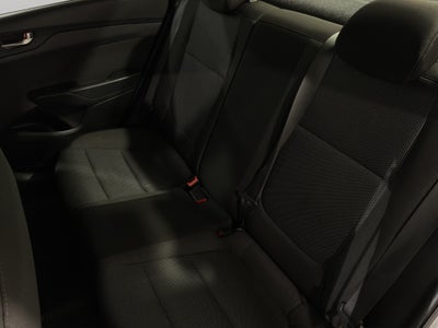 2022 Hyundai Accent 4 pts. GL MID, 1.6l, TM6, a/ac., VE del., cámara reversa, RA-15