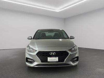 2022 Hyundai Accent 4 pts. GL MID, 1.6l, TM6, a/ac., VE del., cámara reversa, RA-15