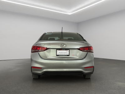 2022 Hyundai Accent 4 pts. GL MID, 1.6l, TM6, a/ac., VE del., cámara reversa, RA-15