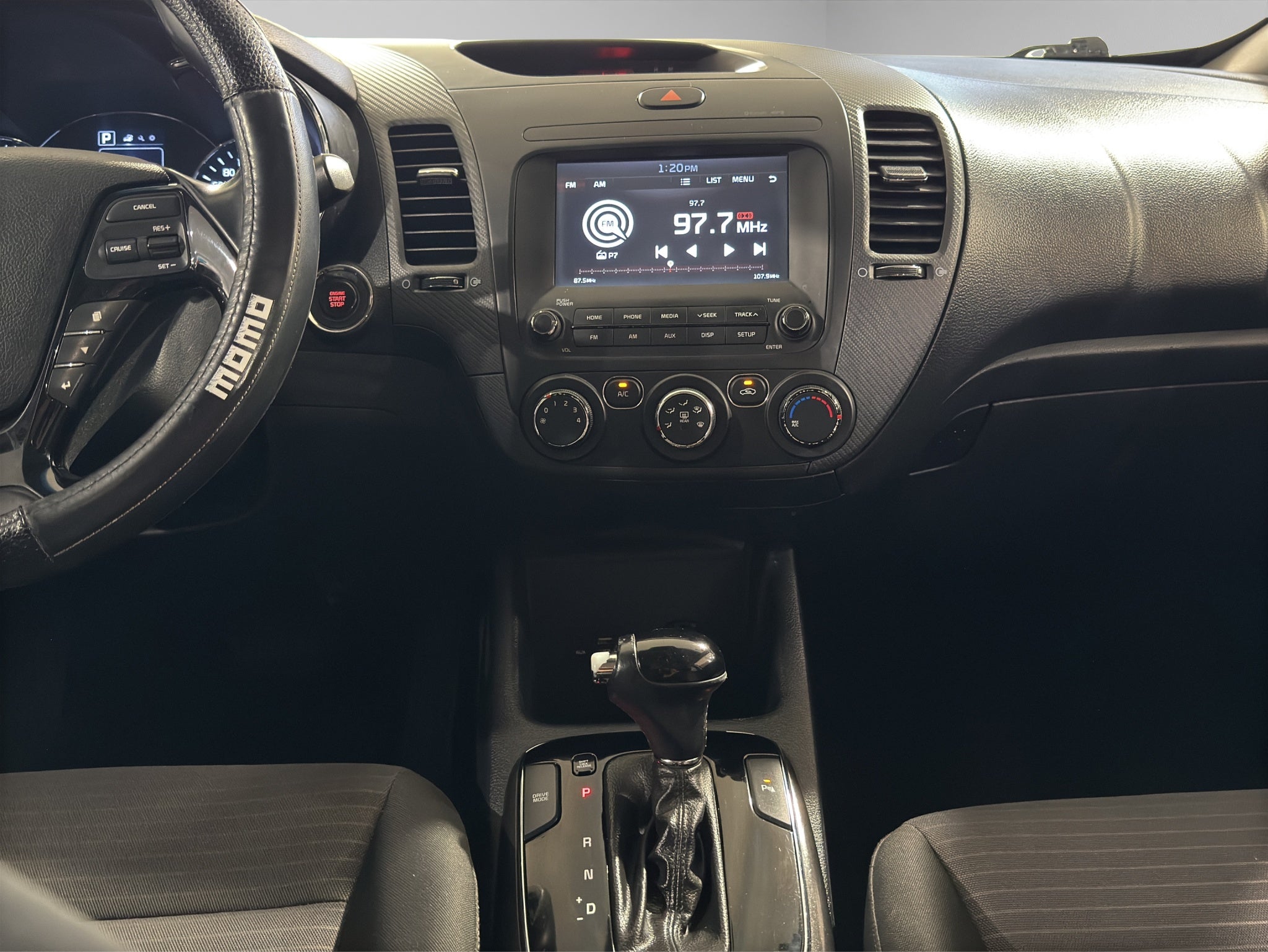 2018 Kia Forte 4 pts. EX, TM6, a/ac., pantalla 7