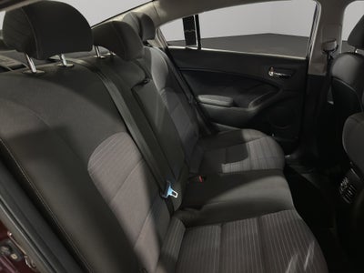 2018 Kia Forte 4 pts. EX, TM6, a/ac., pantalla 7