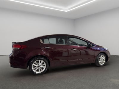 2018 Kia Forte 4 pts. EX, TM6, a/ac., pantalla 7