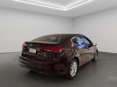2018 Kia Forte 4 pts. EX, TM6, a/ac., pantalla 7