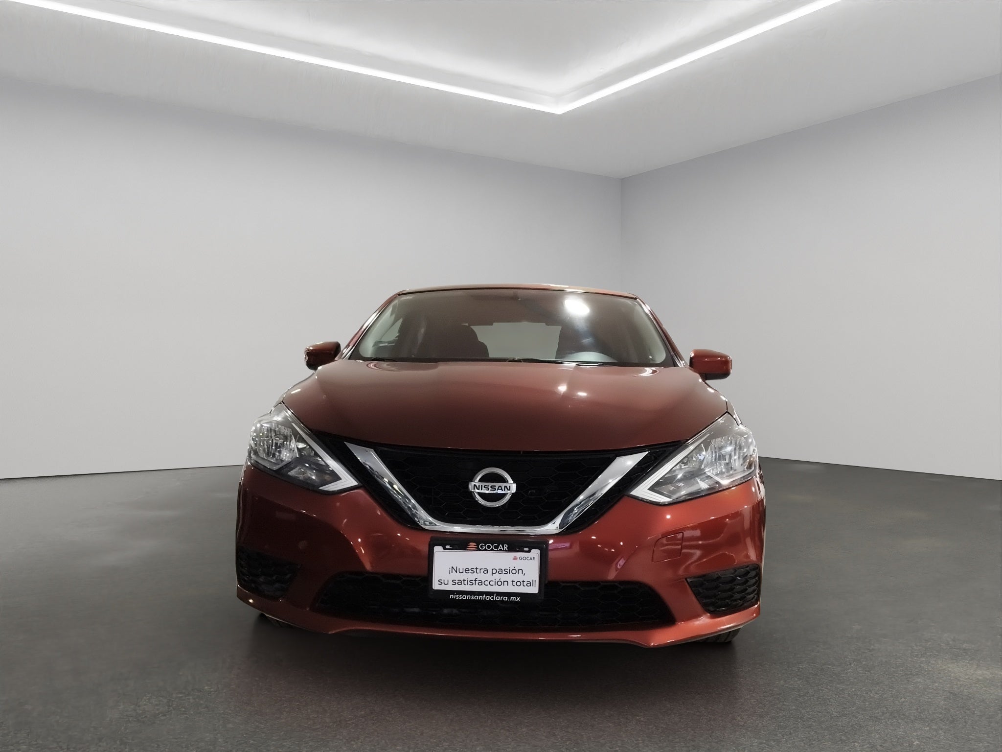 2019 Nissan Sentra 4 pts. Sense, TM6, a/ac., RA-16 (línea anterior)