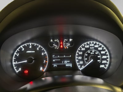 2019 Nissan Sentra 4 pts. Sense, TM6, a/ac., RA-16 (línea anterior)