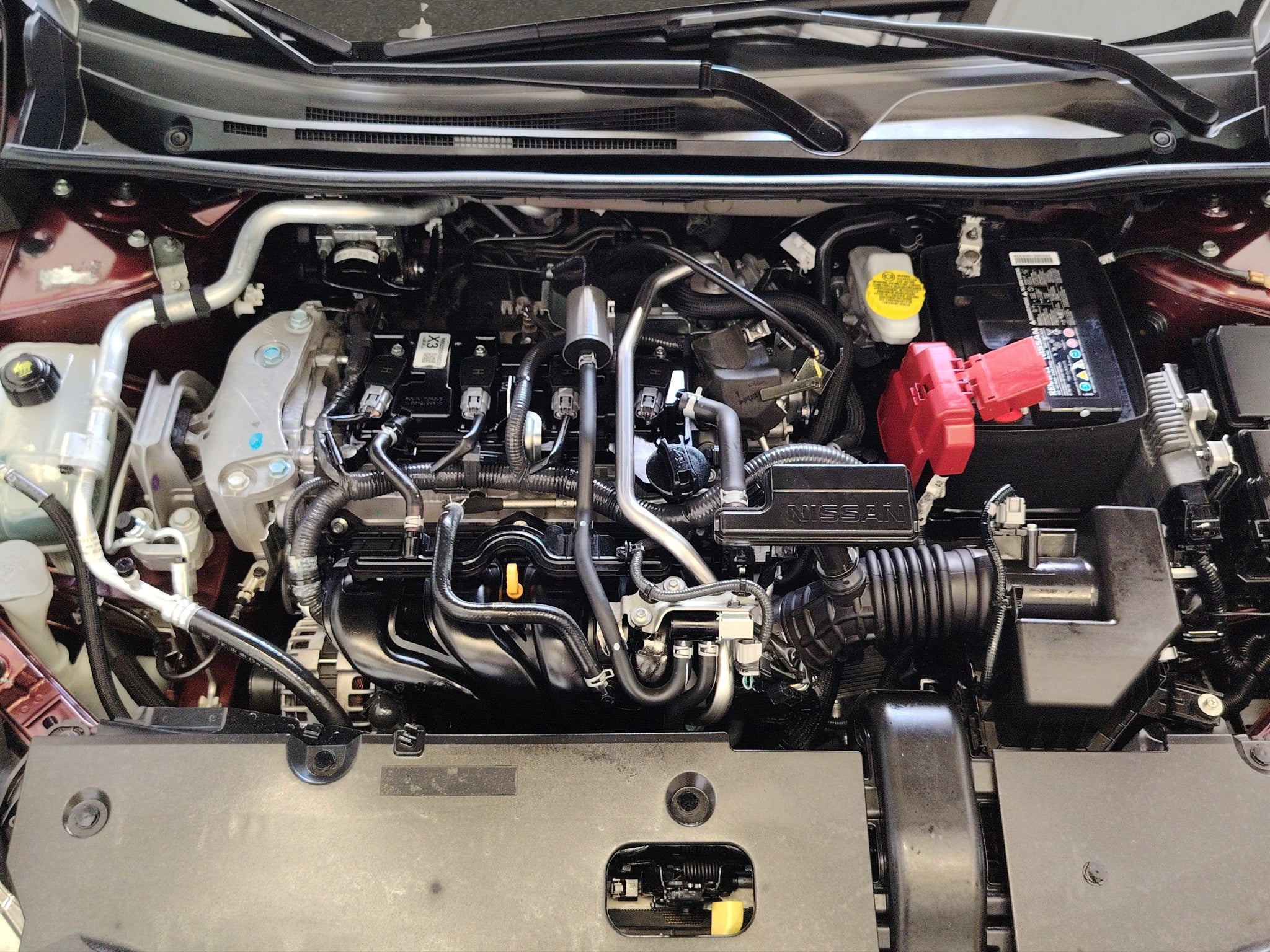 2023 Nissan Sentra 4 pts. SR, TA, a/ac., QC, s. Bose, f. led, RA-18