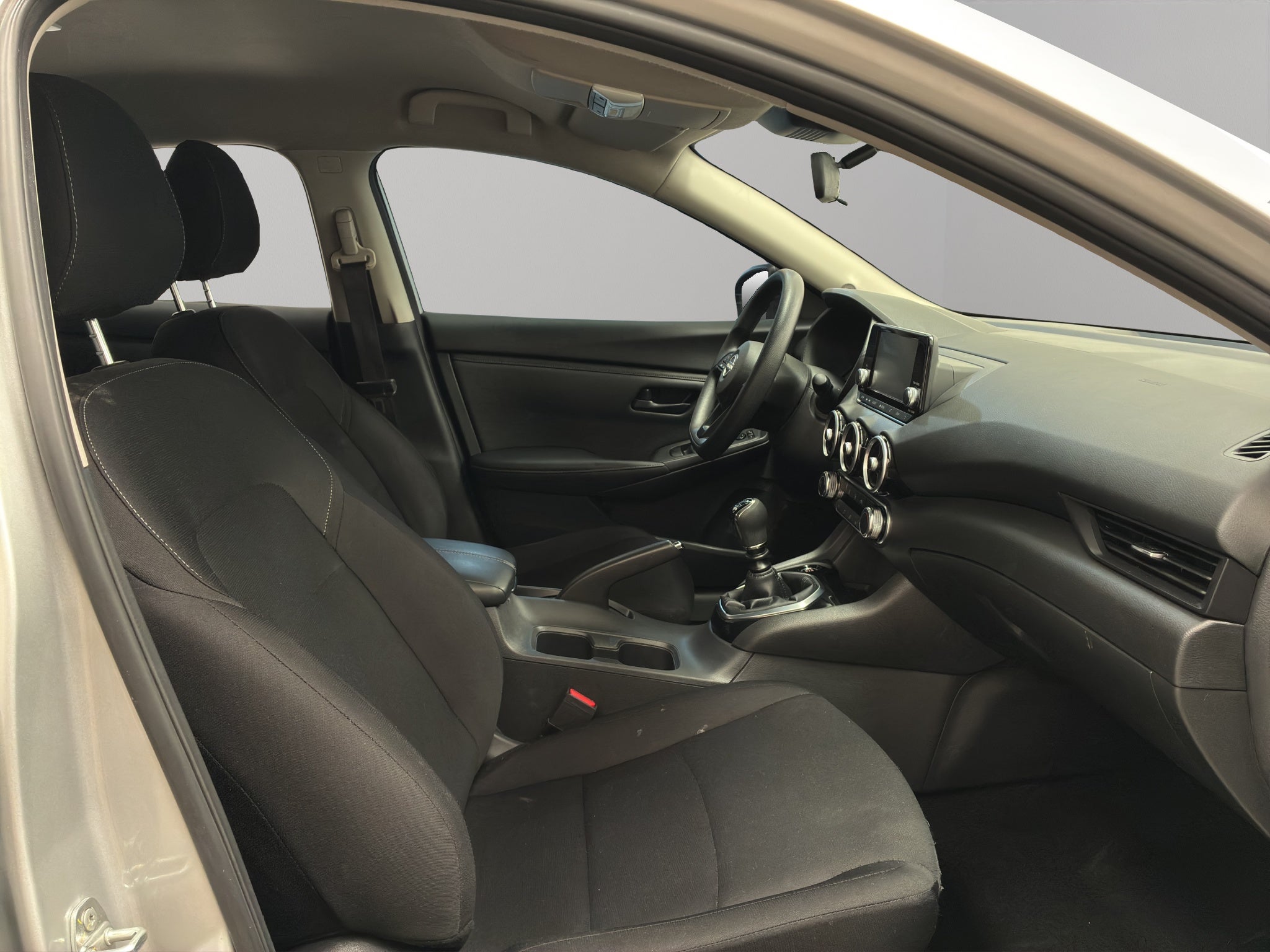 2024 Nissan Sentra 4 pts. Sense, TM6, a/ac., RA-16
