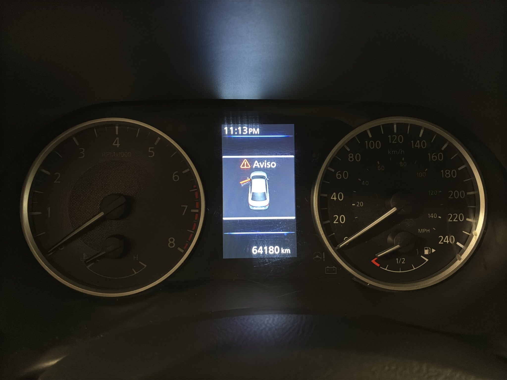 2024 Nissan Sentra 4 pts. Sense, TM6, a/ac., RA-16