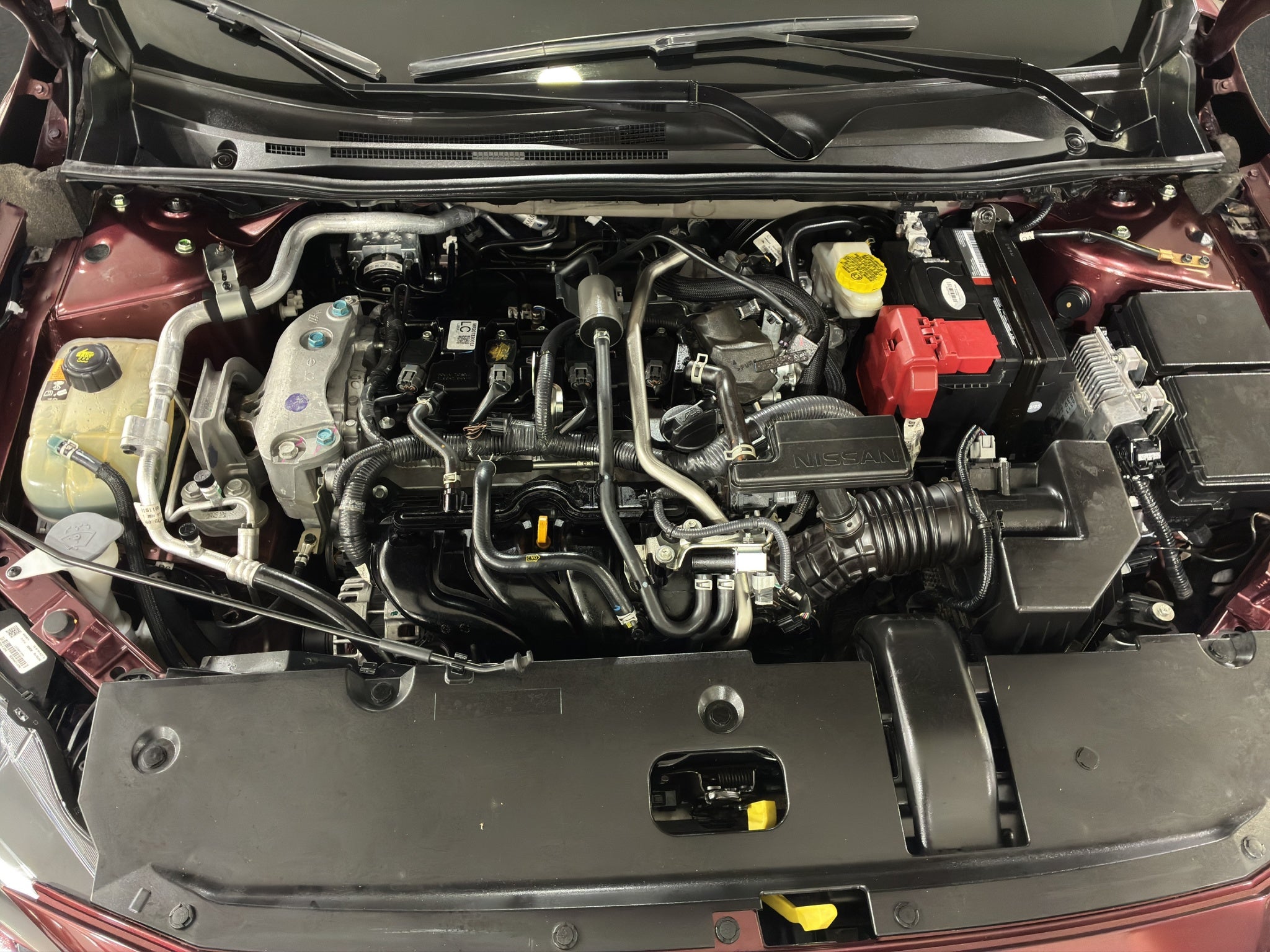 2024 Nissan Sentra 4 pts. Sense, TM6, a/ac., RA-16