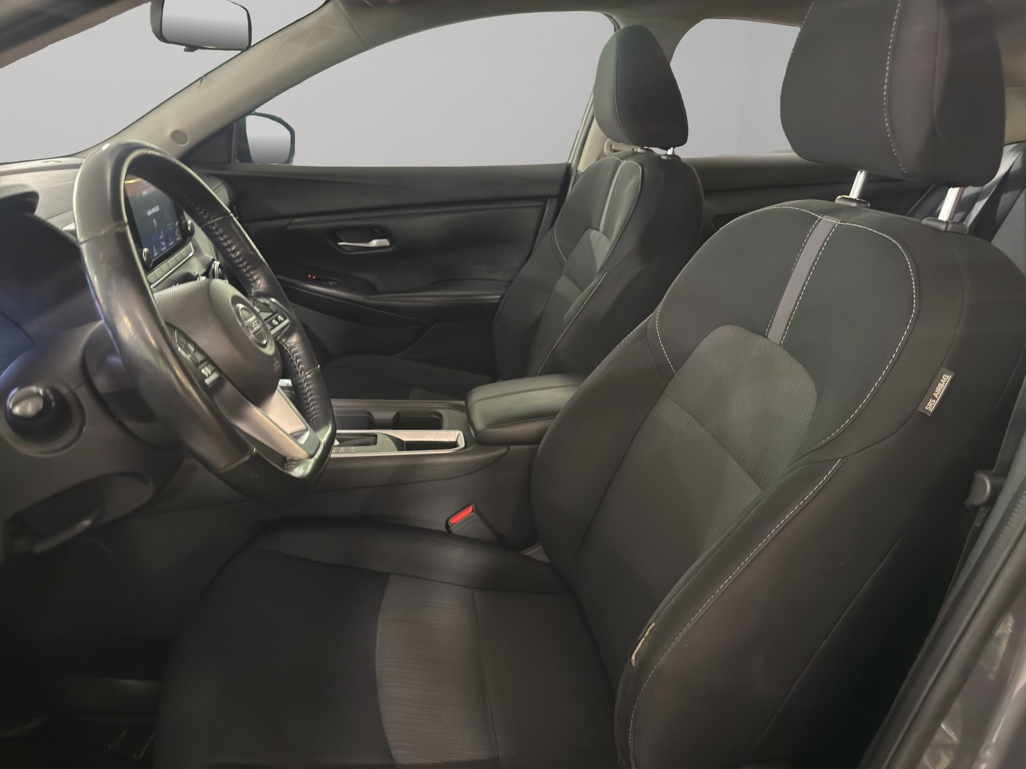 2022 Nissan Sentra 4 pts. Advance, TM6, a/ac., f. niebla, RA-16