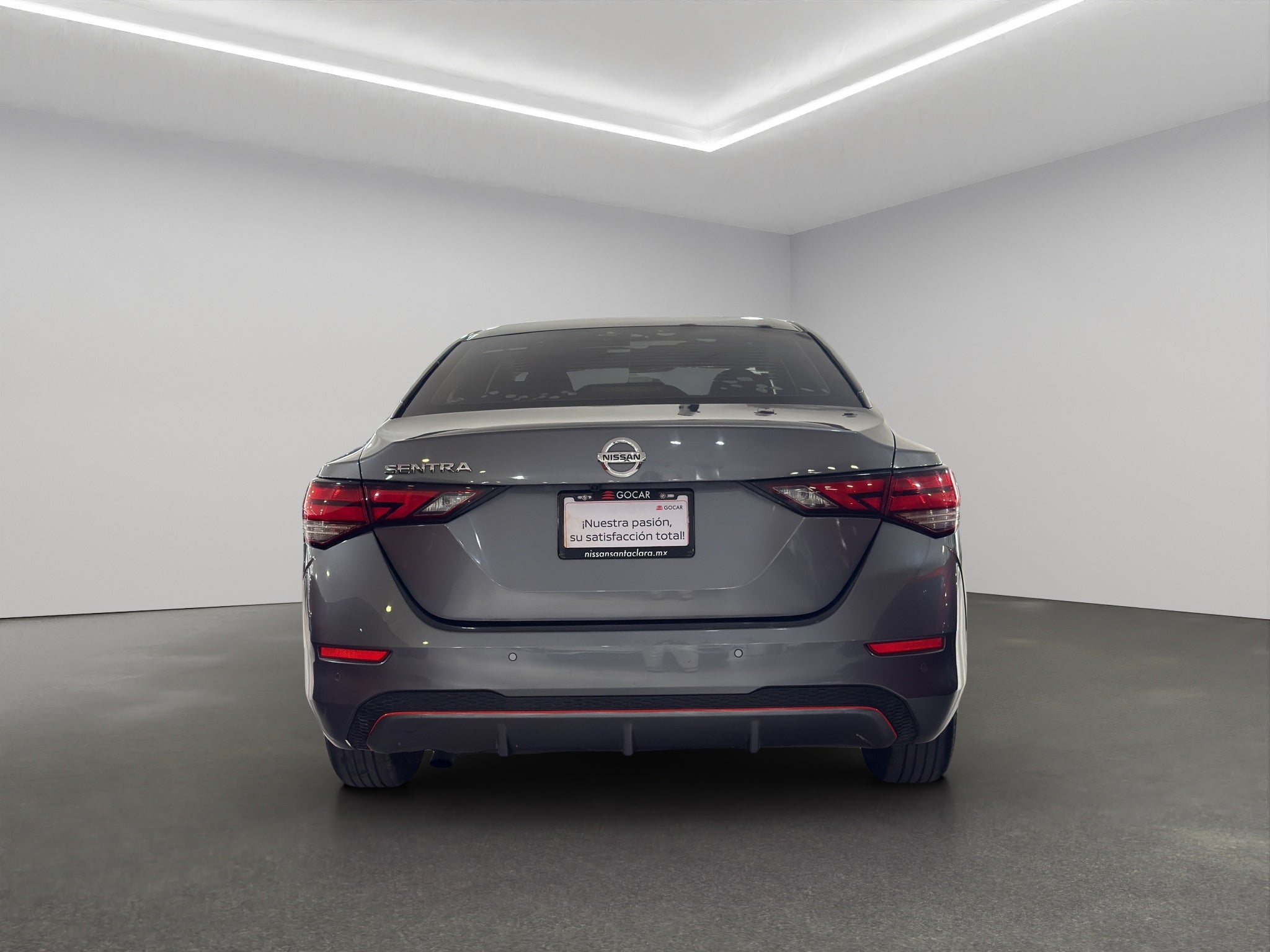 2022 Nissan Sentra 4 pts. Advance, TM6, a/ac., f. niebla, RA-16