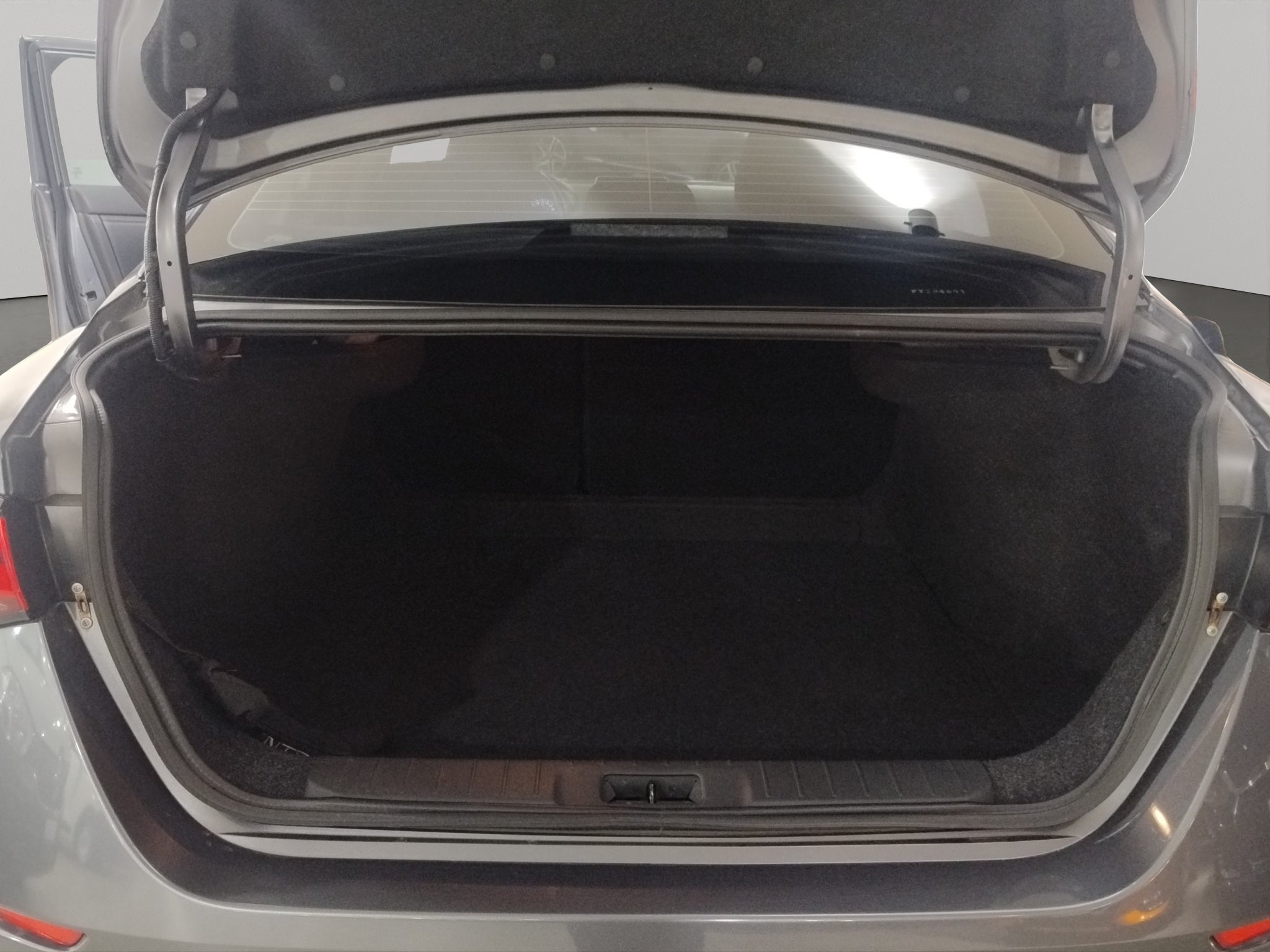 2023 Nissan Sentra 4 pts. Advance, TM6, a/ac., f. niebla, RA-16