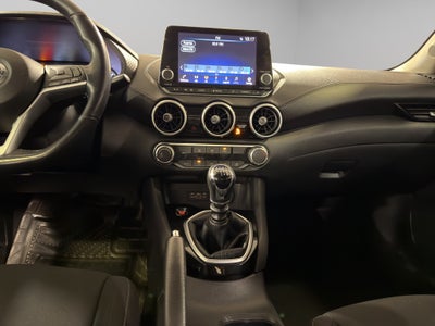 2023 Nissan Sentra 4 pts. Advance, TM6, a/ac., f. niebla, RA-16