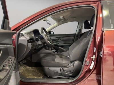 2023 Nissan Sentra 4 pts. Advance, TM6, a/ac., f. niebla, RA-16