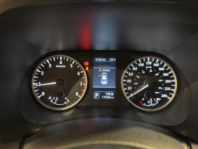 2023 Nissan Sentra 4 pts. Advance, TM6, a/ac., f. niebla, RA-16