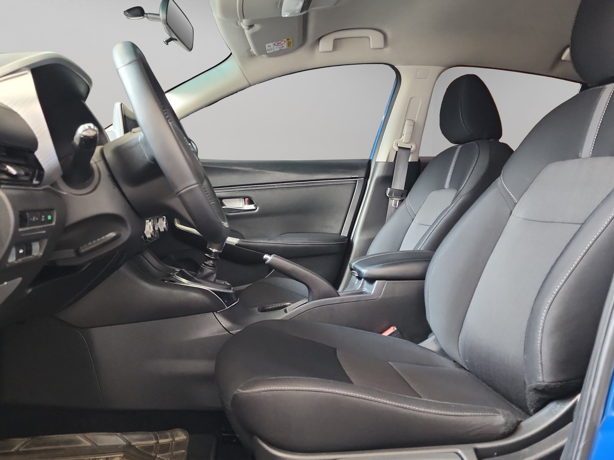 2023 Nissan Sentra 4 pts. Advance, TM6, a/ac., f. niebla, RA-16