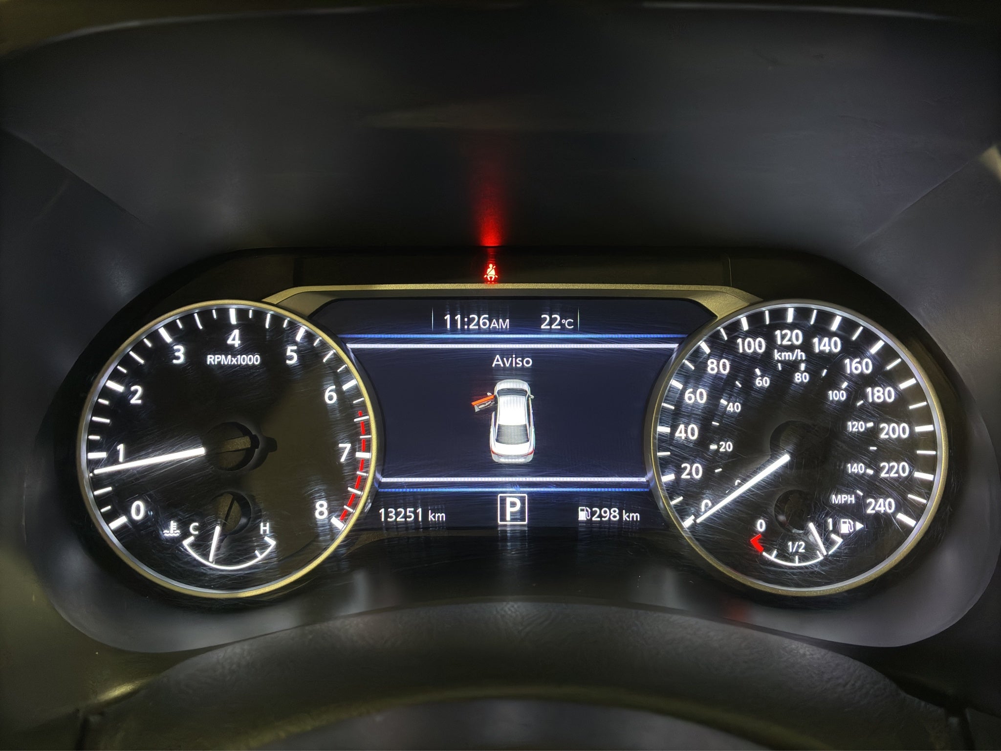 2025 Nissan Sentra 4 pts. Advance, TM6, a/ac., f. niebla, RA-16 (línea anterior)