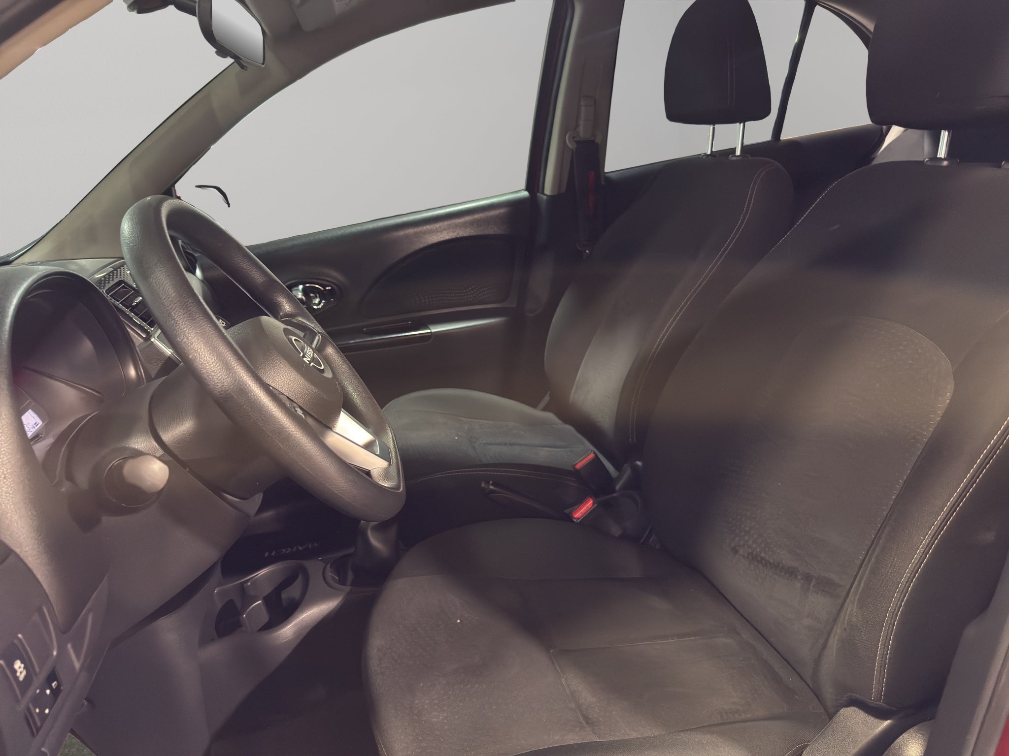 2022 Nissan March 5 pts. HB Advance, TM5, a/ac., VE, BA, ABS, RA-15