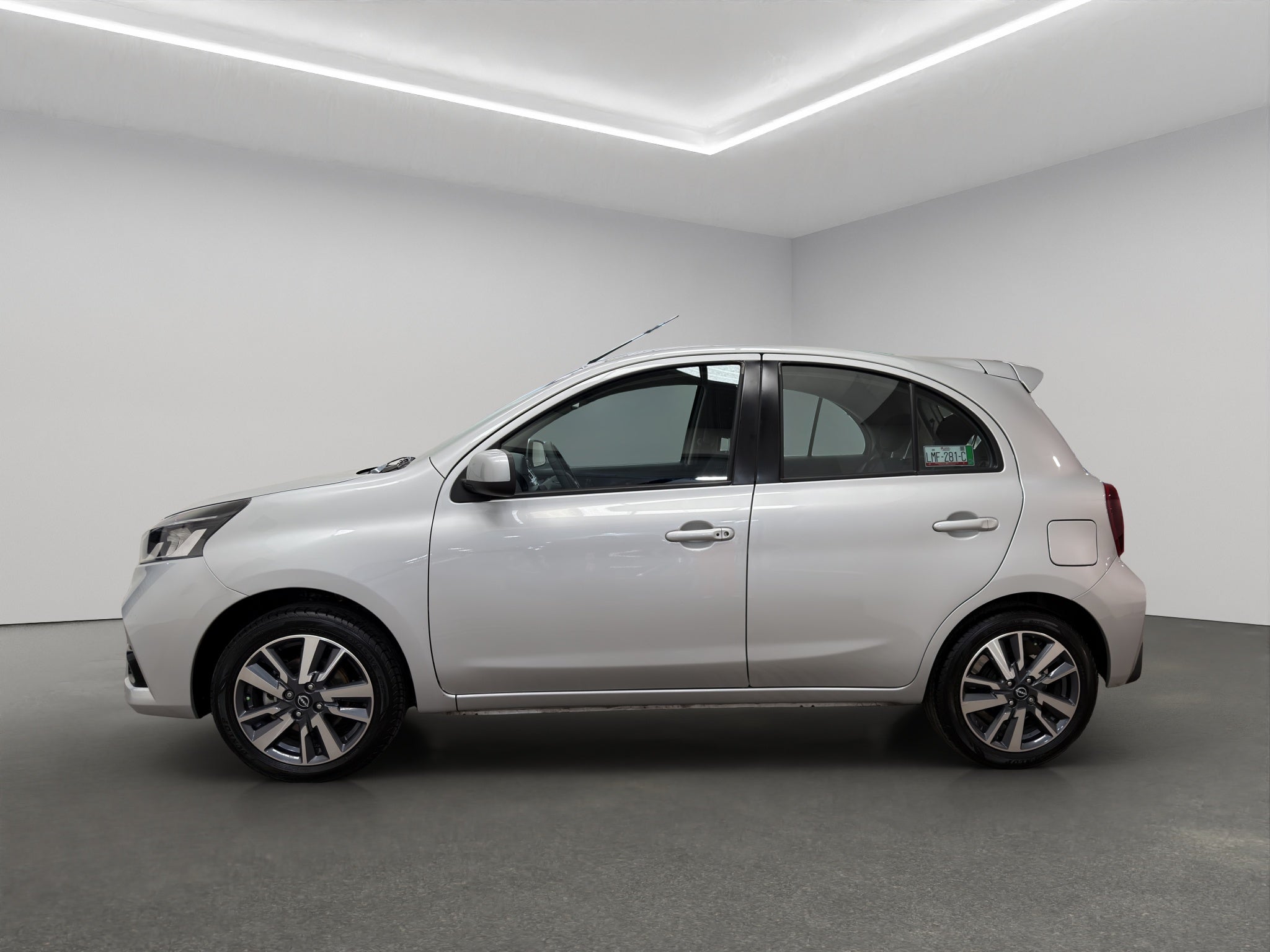 2024 Nissan March 5 pts. HB Exclusive, TM5, a/ac. Aut., VE, RA-16