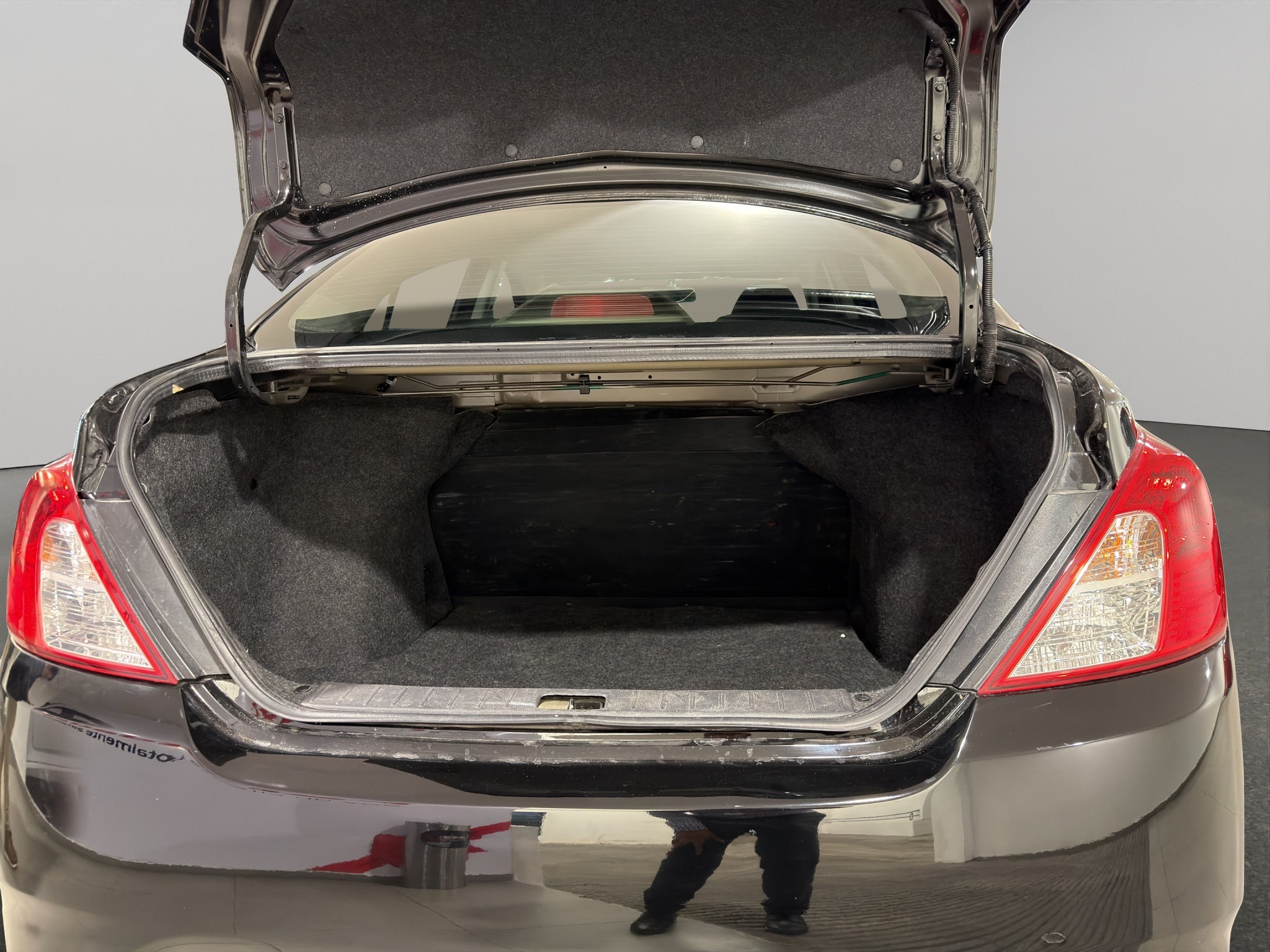 2023 Nissan V-Drive 4 pts. Base, TM5, a/ac., VE, RA-15