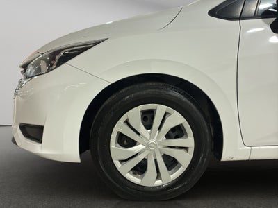 2024 Nissan Versa 4 pts. Sense, TM5, a/ac., R-15