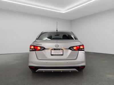 2025 Nissan Versa 4 pts. Advance, TM5, a/ac., f. niebla, RA-16 (línea anterior)