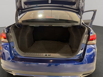 2025 Nissan Versa 4 pts. Advance, TM5, a/ac., f. niebla, RA-16