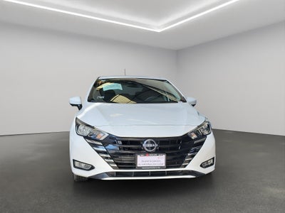 2025 Nissan Versa 4 pts. Advance, TM5, a/ac., f. niebla, RA-16