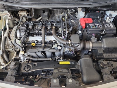 2025 Nissan Versa 4 pts. Advance, TM5, a/ac., f. niebla, RA-16