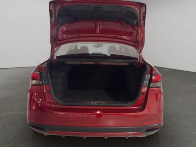 2024 Nissan Versa 4 pts. Advance, TM5, a/ac., f. niebla, RA-16