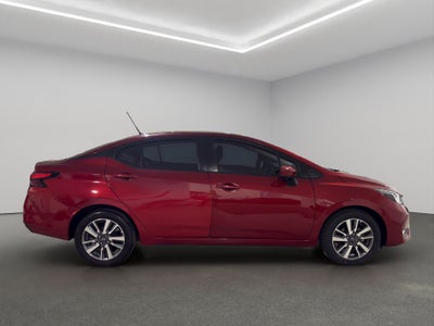 2024 Nissan Versa 4 pts. Advance, TM5, a/ac., f. niebla, RA-16