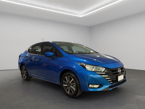 2025 Nissan Versa 4 pts. Advance, TM5, a/ac., f. niebla, RA-16 (línea anterior)