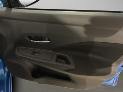 2025 Nissan Versa 4 pts. Advance, TM5, a/ac., f. niebla, RA-16 (línea anterior)