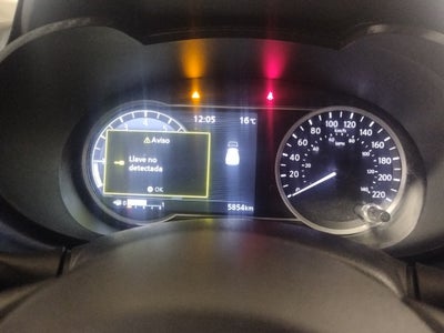 2025 Nissan Versa 4 pts. Advance, TM5, a/ac., f. niebla, RA-16