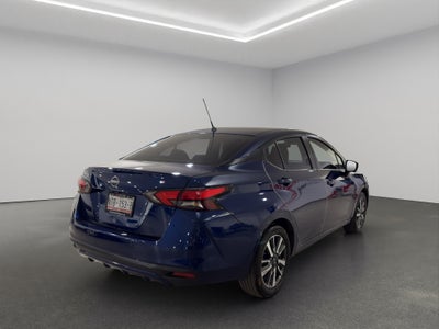 2025 Nissan Versa 4 pts. Advance, TM5, a/ac., f. niebla, RA-16