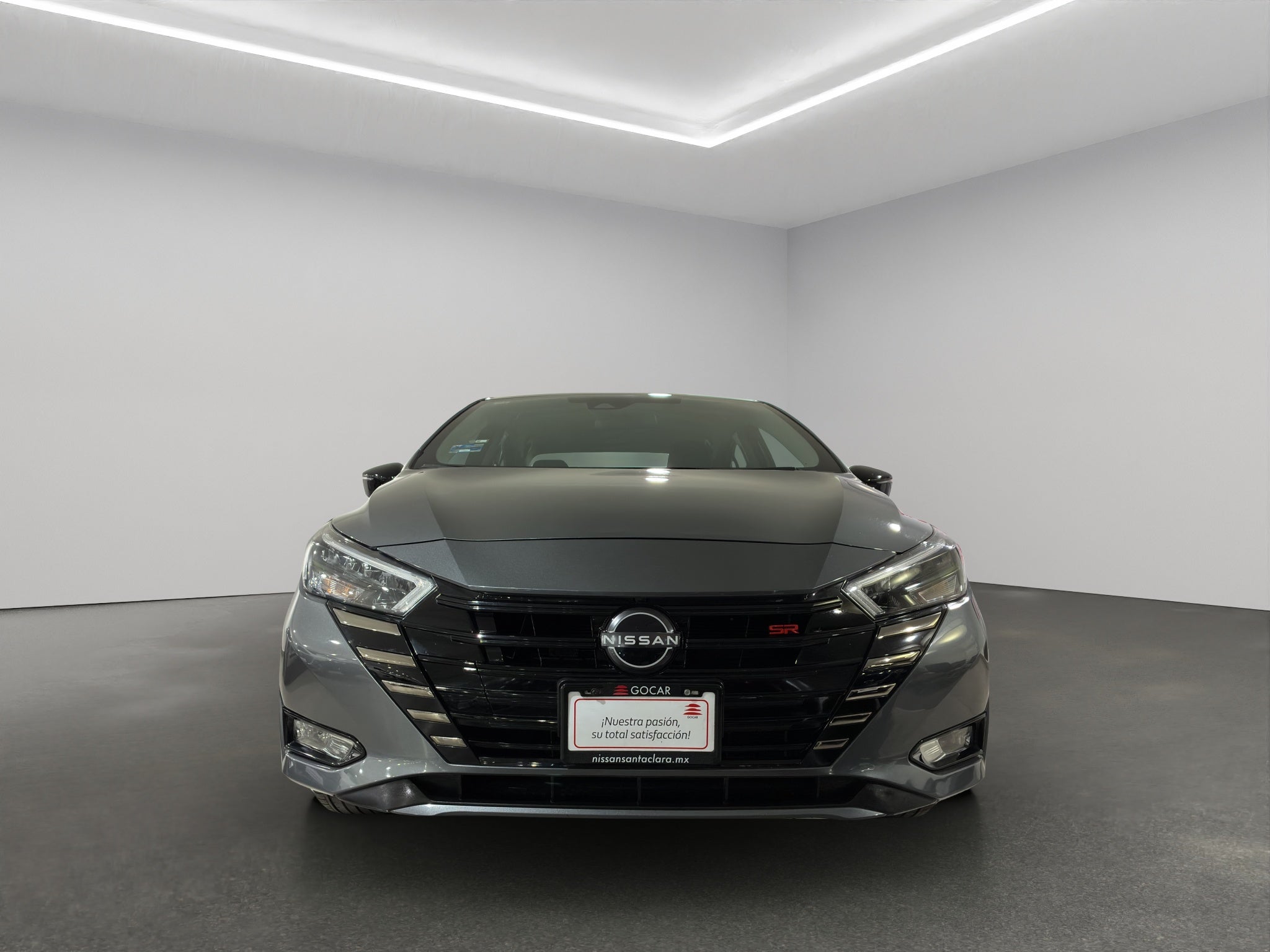 2024 Nissan Versa 4 pts. SR, CVT, a/ac. Aut., f. niebla, f. led, spoiler, RA-17
