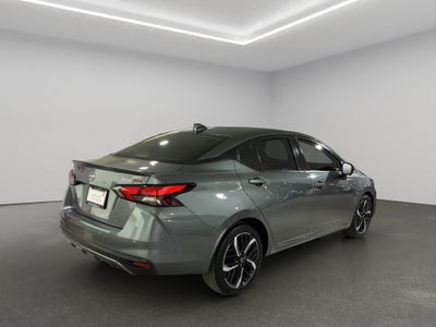 2024 Nissan Versa 4 pts. SR, CVT, a/ac. Aut., f. niebla, f. led, spoiler, RA-17