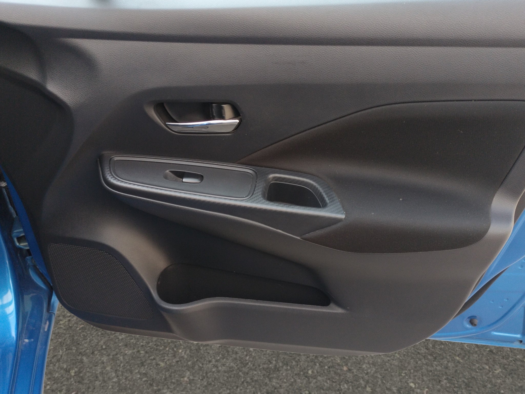 2025 Nissan Versa ADVANCE CVT