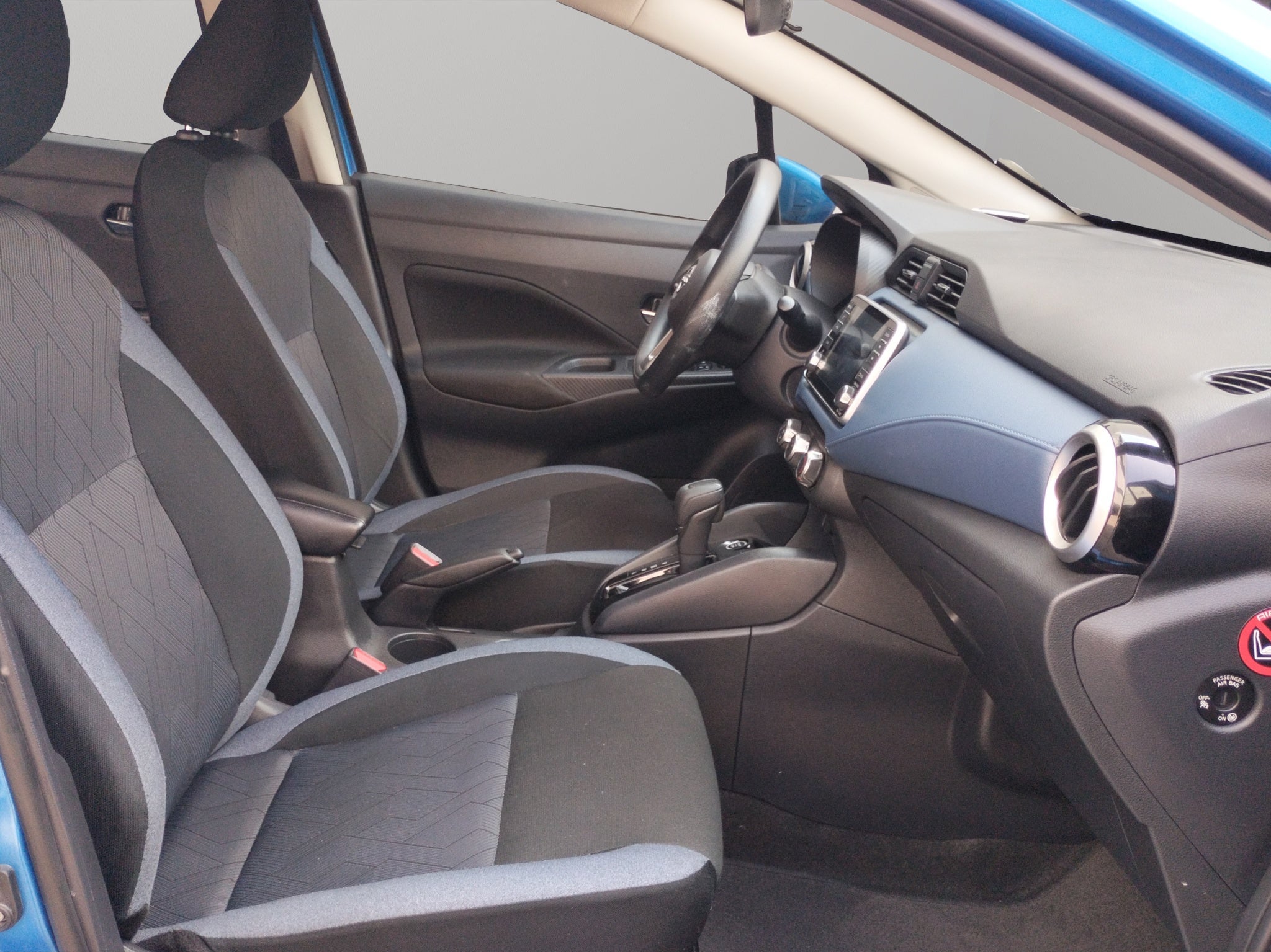 2025 Nissan Versa ADVANCE CVT