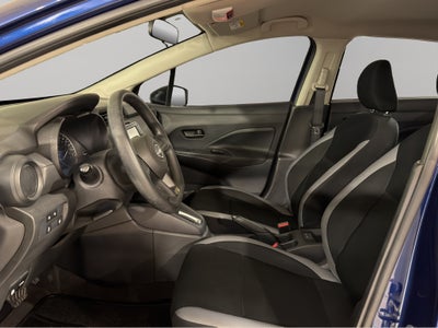 2025 Nissan Versa 4 pts. Sense, TM5, a/ac., R-15 (línea anterior)
