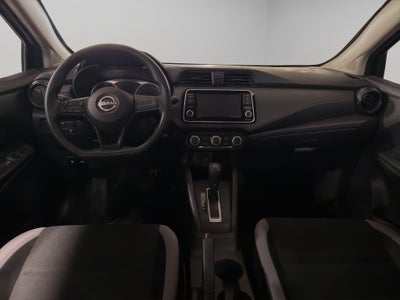 2025 Nissan Versa 4 pts. Sense, TM5, a/ac., R-15 (línea anterior)