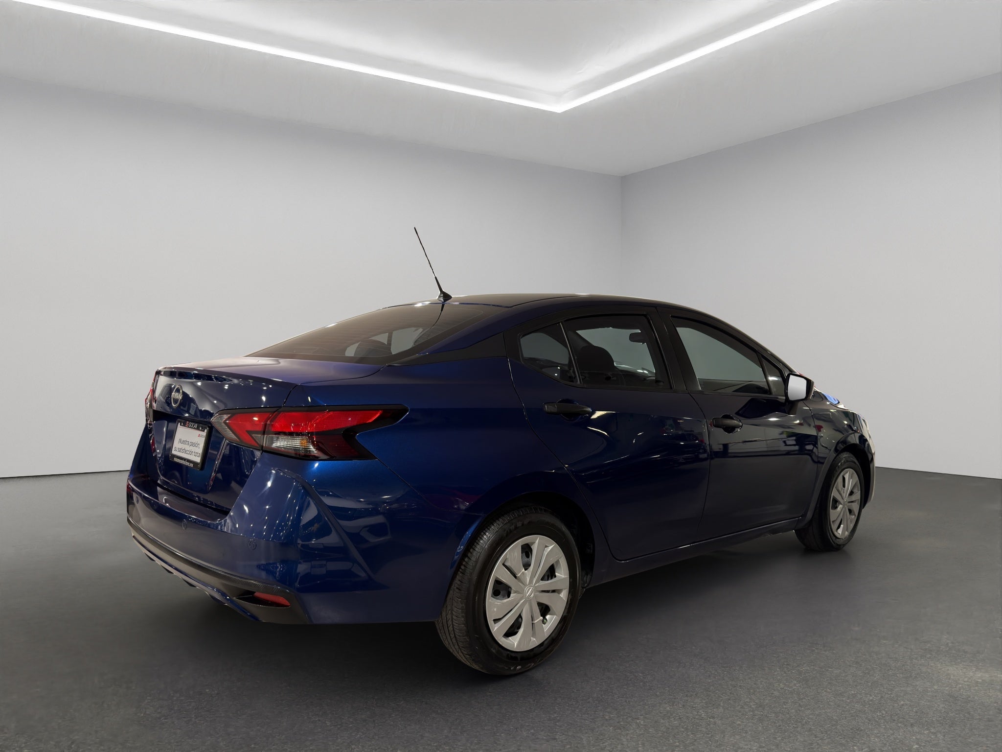 2025 Nissan Versa 4 pts. Sense, TM5, a/ac., R-15 (línea anterior)